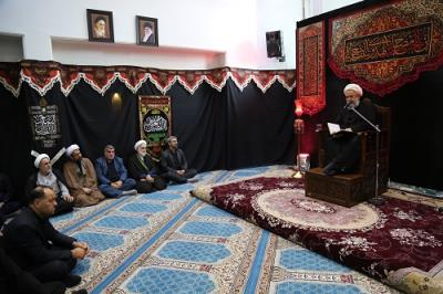 برگزاری مراسم پرفیض زیارت عاشورا به مناسبت ایام محرم در بنیاد مسکن انقلاب اسلامی